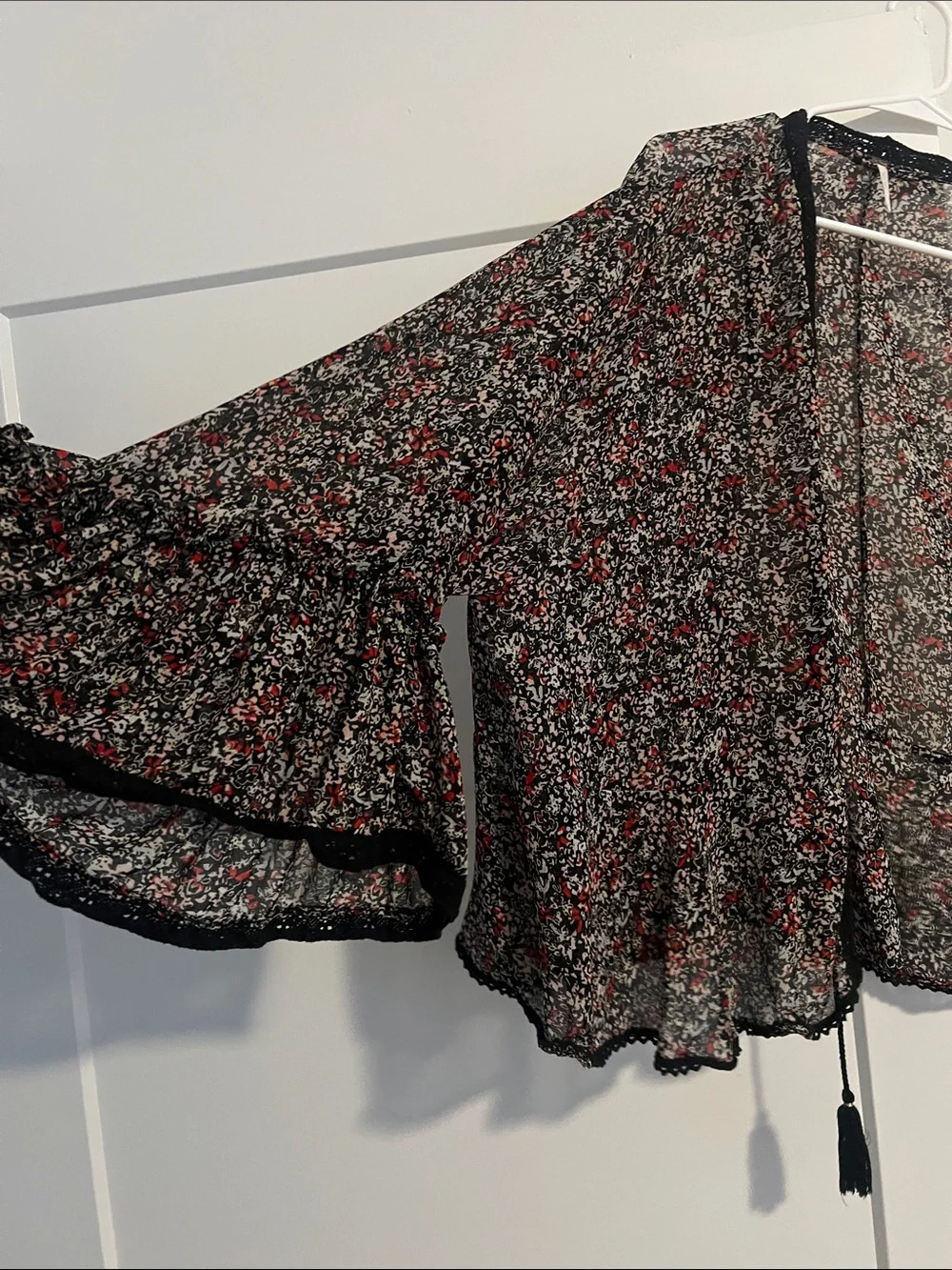 Free People Sheer Floral Kimono Cardigan sz Small